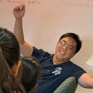 Meet your Posher, Hoang